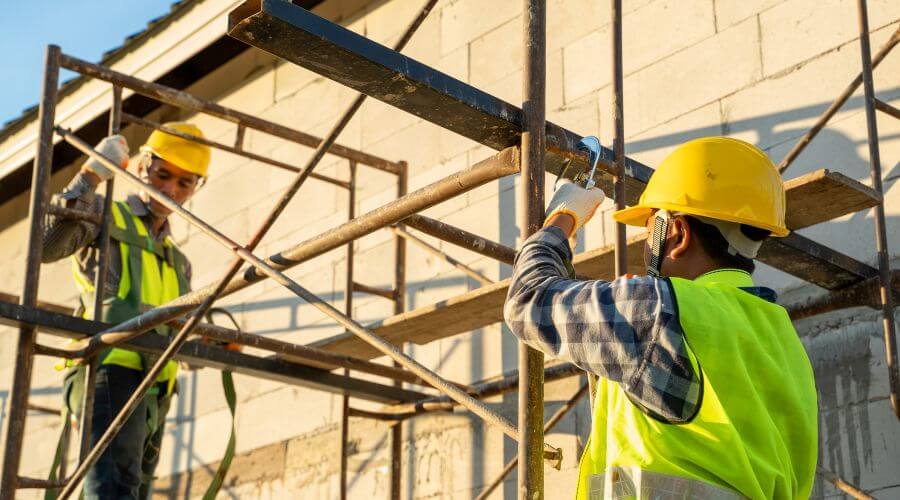 Professional residential roofers in Montague, MI